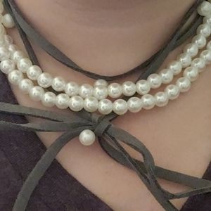 Pearl and gray chord choker necklace